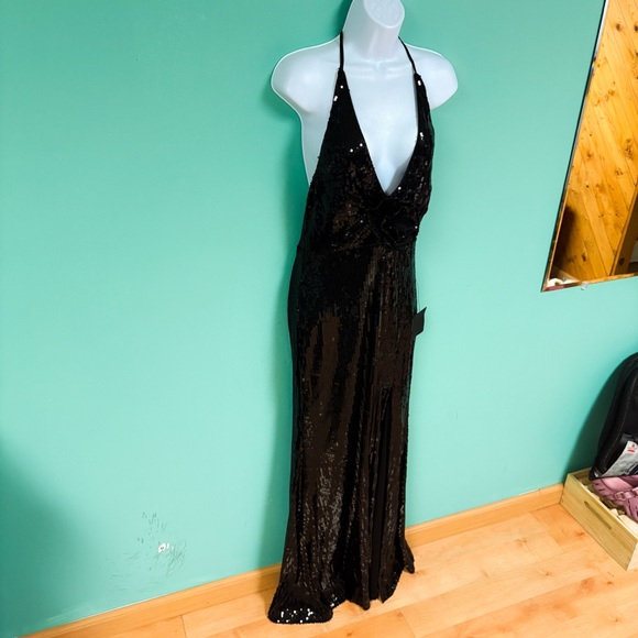 NWT Lulus Black Sequin Pretty Sensational Rosette Halter Maxi Dress Womens M - Picture 4 of 8